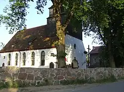 Die einst evangelische und heute katholische Marienkirche in Okartowo (Eckersberg)