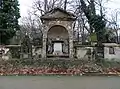 Gräber im Friedhof I