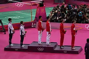 Siegerehrung 2012 im Männerdoppel: In der Mitte Cai Yun und Fu Haifeng