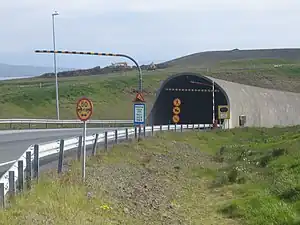 Hvalfjarðargöng (Tunnel)
