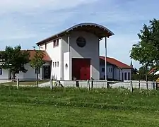 Multifunktionales Gebäude
