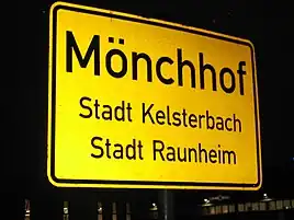 Der Mönchhof gehört gleich zwei Städten: Raunheim und Kelsterbach