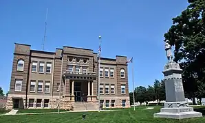 Das Osceola County Courthouse in Sibley, seit 1981 im NRHP gelistet