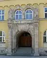 Portal des (ehem.) Realgymnasiums in München-Schwabing