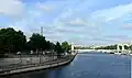 Der Quai mit der Uferstraße Rive gauche und der Pont Alexandre-III im Hintergrund