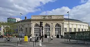 Empfangsgebäude (2012)