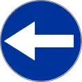 C-3Links vor dem Zeichen