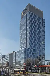 Gebäude der Raiffeisen in Warschau