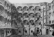 Arkadenhof des Palais Selb