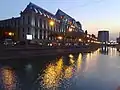 Der Justizpalast an der Dâmbovița in der Nacht