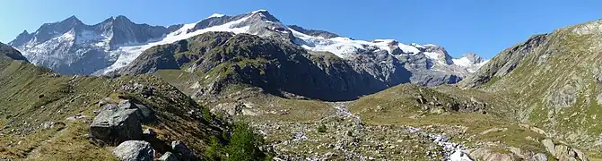 Blick von der Essener-Rostocker Hütte in den Talschluss des Maurertals