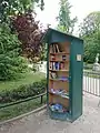 Bücherschrank