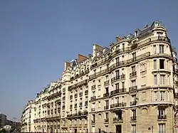 Gebäude am Boulevard Émile Augier