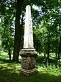 Obelisk von der Allee zum Lohplatz