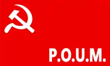 Rote Flagge; in weiß: links oben Hammer und Sichel, rechts unten in serifenlosen Großbuchstaben "P.O.U.M.""
