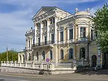 Haus Meschkow (1887–1889), Perm