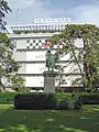 Denkmal und Warenhaus (2006)