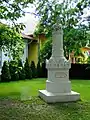 Petőfi-Denkmal in seinem Geburtsort Kiskőrös aus dem Jahre 1861. Es war weltweit das erste Petőfi-Denkmal.
