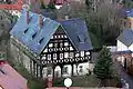 Blick auf den Pfarrhof vom Kirchturm aus