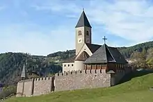 Die Pfarrkirche Heilig Kreuz von Seis