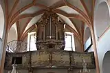 Blick zur Empore mit Orgel