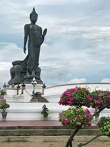 Buddha-Statue im Phutthamonthon-Park