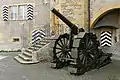 Kanone am Treppenturm im Schlosshof