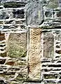 Bruchstücke in der Mauer der Kirche von Fyvie