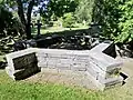 Kapellenrest und Friedhof des Brigittenklosters