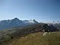 Sicht auf den Piz Beverin, das Bruschghorn den Tguma mit Heizenberggrat, den Piz Tomül und den Crap Grisch (v.l.n.r)