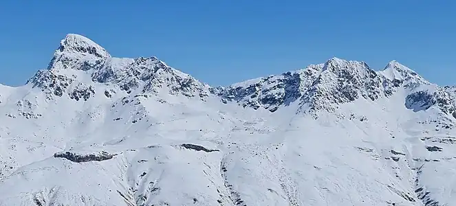 Piz Platta, Jupperhorn und Mazzaspitz v. l. n. r., aufgenommen vom Chlin Hüreli  (für Annotationen der einzelnen Berge aufs Bild klicken).