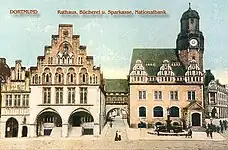 Rathaus und Sparkasse/Bücherei am Markt
