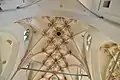 Deckenfresko im Kirchenschiff auf der Höhe des Taufbeckens