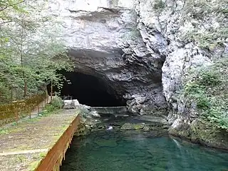 Höhleneingang
