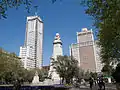 Torre de Madrid (links), Cervantes Monument (Mitte), Edificio España (rechts)