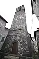 Der Torre Campanaria im historischen Ortskern