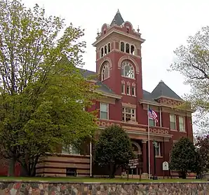 Ehemaliges Polk County Courthouse und jetziges Polk County Museum, seit 1982 im NRHP gelistet