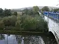 Ostseite der Brücke, im Vordergrund der Wasserversorgungskanal des Canal des Vosges