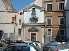 Fassade der Kirche
