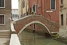 Ponte Storto(Schräge Brücke)