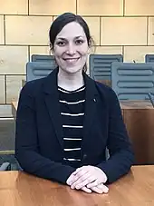 Heike Wermer im Plenarsaal des Düsseldorfer Landtags.