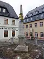 Postmeilensäule am Markt in Wolkenstein