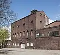 Straßenfassade des Sudhauses vor der Sanierung (2013).