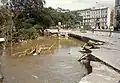 Oderhochwasser 1997:Lage kurz nach dem Abfließen des Stauwassers aus der Innenstadt; links der überflutete Stadtgraben