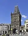 Turmschaft und Turmhelm am Pulverturm in Prag