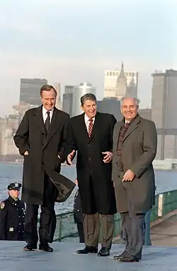 Ronald Reagan, George Bush und Michail Gorbatschow in New York