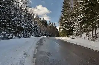 Blick über die Passhöhe nach Westen