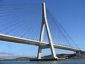 Puente internacional del GuadianaPonte Internacional do Guadiana