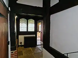 Blick vom Treppenhaus in die Erdgeschossräume