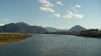 Blick von der Brücke Presidente Ibáñez
